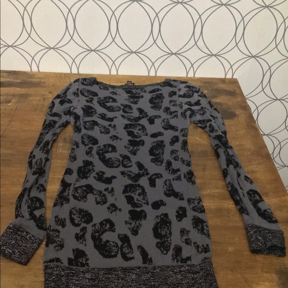 Women’s SM 2B Bebe Sweater Dress - Picture 3 of 3
